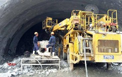 Vượt bão Covid-19, hoàn thành ký hợp đồng 2 dự án PPP cao tốc Bắc - Nam