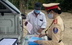 Video: Cận cảnh những "bông hồng" CSGT đội nắng, bám đường đảm bảo TTATGT