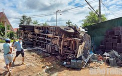 Giây phút xe tải mất thắng lao với tốc độ kinh hoàng gây tai nạn chết người