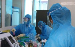 Hà Tĩnh: Bệnh viện tỉnh hoạt động trở lại, nhà máy dược lại bị phong tỏa