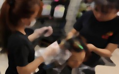 Nữ nhân viên làm tóc ở Vinh nhiễm Covid-19: Khởi tố vụ án làm lây dịch