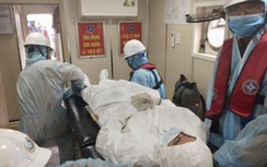 Cứu hơn 200 thuyền viên gặp nạn trên biển