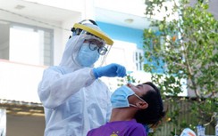 TP.HCM: Người bốc vác chợ Bình Điền mắc Covid từng thăm người thân ở viện