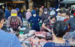 Nghe theo tin đồn cách ly theo Chỉ thị 16, dân Nghệ An đổ xô mua thực phẩm