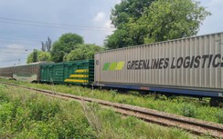 Tàu hàng trật bánh, đường sắt qua Bình Thuận ngưng trệ gần 4 giờ