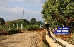 Dự án sửa chữa đường ở Sơn La ngang nhiên đặt biển chặn phương tiện