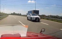 Đi ngược chiều cao tốc Nội Bài - Lào Cai, tài xế ô tô ngậm ngùi nộp phạt