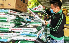Giá phân bón tăng chưa từng có: Có dấu hiệu găm hàng, thổi giá?