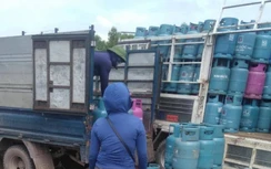 Tài xế hoảng loạn vì bị chặn đường hành hung, “cướp” xe giữa phố
