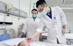 Phẫu thuật thành công cho bé trai 23 ngày tuổi không đại tiện từ khi sinh