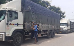 Hà Nội tăng tuần tra, ngăn xe quá tải tung hoành