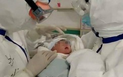 Bé trai 7 ngày tuổi nhiễm Covid-19 ở Nghệ An được điều trị thế nào?