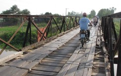 Tạm dừng lưu thông qua cầu Lớn trên đường tỉnh 817 nối QL N2, QL62