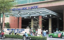 Bệnh viện Đại học Y dược TP.HCM dừng nhận bệnh nhân vì có 4 ca Covid-19