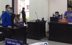 Tài xế xe Chín Nghĩa nhổ nước bọt, đánh CSGT lĩnh 18 tháng tù