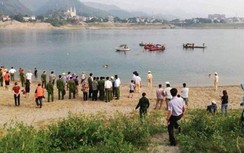Ba học sinh tử vong thương tâm khi thả diều