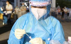 Vì sao TP.HCM không cấp giấy "thông hành" cho người dân ra đường?