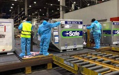 Cận cảnh 600.000 liều vắc xin AstraZeneca từ Nhật Bản về TP.HCM sáng nay