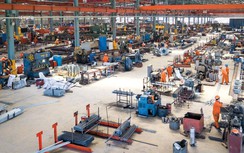 Covid-19 bùng phát ở TP.HCM: Vừa chống dịch, vừa sản xuất cách nào?