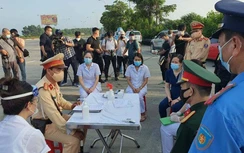 52 xe phải quay đầu không được vào Hà Nội trong ngày đầu kiểm soát