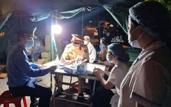 Hai ngày, 128 phương tiện quay đầu do không đủ điều kiện vào Hà Nội