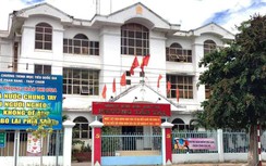 Đình chỉ chủ tịch phường thu tiền của dân khi cấp giấy xác nhận đi đường