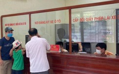 Người dân có thể ngồi ở nhà để đăng ký xe trực tuyến