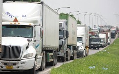 Hà Nội: Lập 16 “luồng xanh”, vì sao vẫn tắc ở chốt kiểm soát?