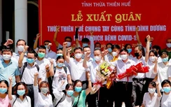 Gần 100 y, bác sĩ Thừa Thiên Huế, Quảng Trị lên đường hỗ trợ Bình Dương