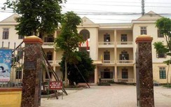 Tạm đình chỉ chủ tịch xã cho F1 chưa có kết quả xét nghiệm về thăm gia đình