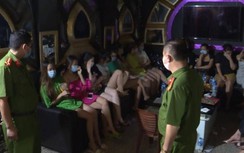 Tổ chức hát giữa mùa dịch, chủ quán karaoke và nhóm khách bị phạt 75 triệu