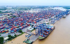 Ứng phó nguy cơ quá tải cảng Cát Lái