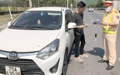 Cho mượn ô tô bị CSGT giữ, chính chủ đến giải quyết được không?