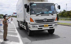 Vì sao xe "luồng xanh" vẫn không được vào TP. Cần Thơ?