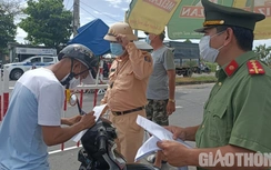 Liên tiếp ca bệnh xâm nhập, Quảng Nam, Quảng Ngãi áp dụng biện pháp mạnh