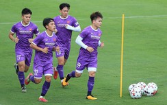 Tuyển Việt Nam ngổn ngang trước “trận đánh lớn”