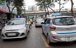 Hà Nội huy động hàng trăm xe taxi tham gia chống dịch