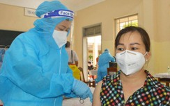 Cán mốc kế hoạch, nhiều tỉnh miền Tây lại "ngóng" phân bổ vaccine Covid-19