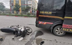 Video: 2 người nguy kịch, sau cú tông đuôi xe Limousine dừng trả khách
