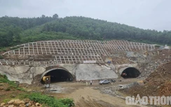 Cận cảnh thi công hầm Thung Thi trên tuyến cao tốc Bắc - Nam