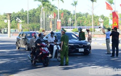 Nghệ An: Nhiều người ra đường không lý do ngậm ngùi nộp phạt, quay về