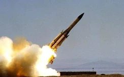 Syria bắn tên lửa vượt qua hệ thống phòng thủ, vào tận miền Trung Israel