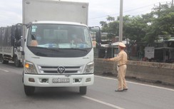 Vì sao chốt kiểm dịch QL51 vẫn test nhanh tài xế?