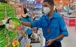 TP.HCM: Đi chợ hộ cho 20% hộ dân trong những ngày giãn cách