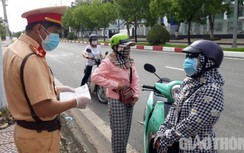 Người dân Bạc Liêu ra đường ngày đầu nới giãn cách, đều có lý do chính đáng