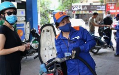 Giá xăng dầu hôm nay 9/9: Leo dốc do sản lượng ở Mỹ gián đoạn