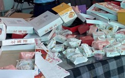 Liên tiếp phát hiện bánh trung thu trôi nổi, cảnh báo nguy cơ ngộ độc