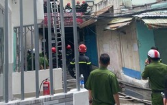 Cháy nhà trong hẻm ở TP.HCM, nhiều người mắc kẹt được cứu sống