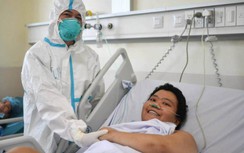 Hành trình hồi sinh sau 20 ngày hôn mê của bệnh nhân Covid-19 nặng 110kg