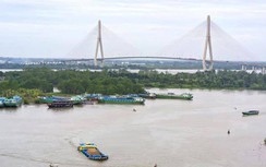 Luồng xanh đường thủy “tắc” vì giấy thông hành